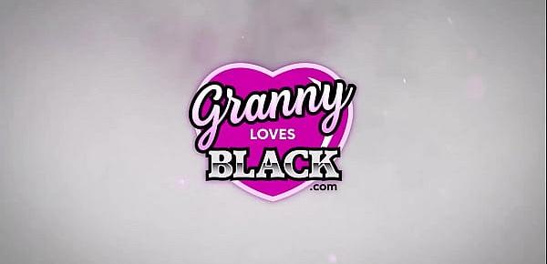  GRANNYLOVESBLACK - Granny On Black